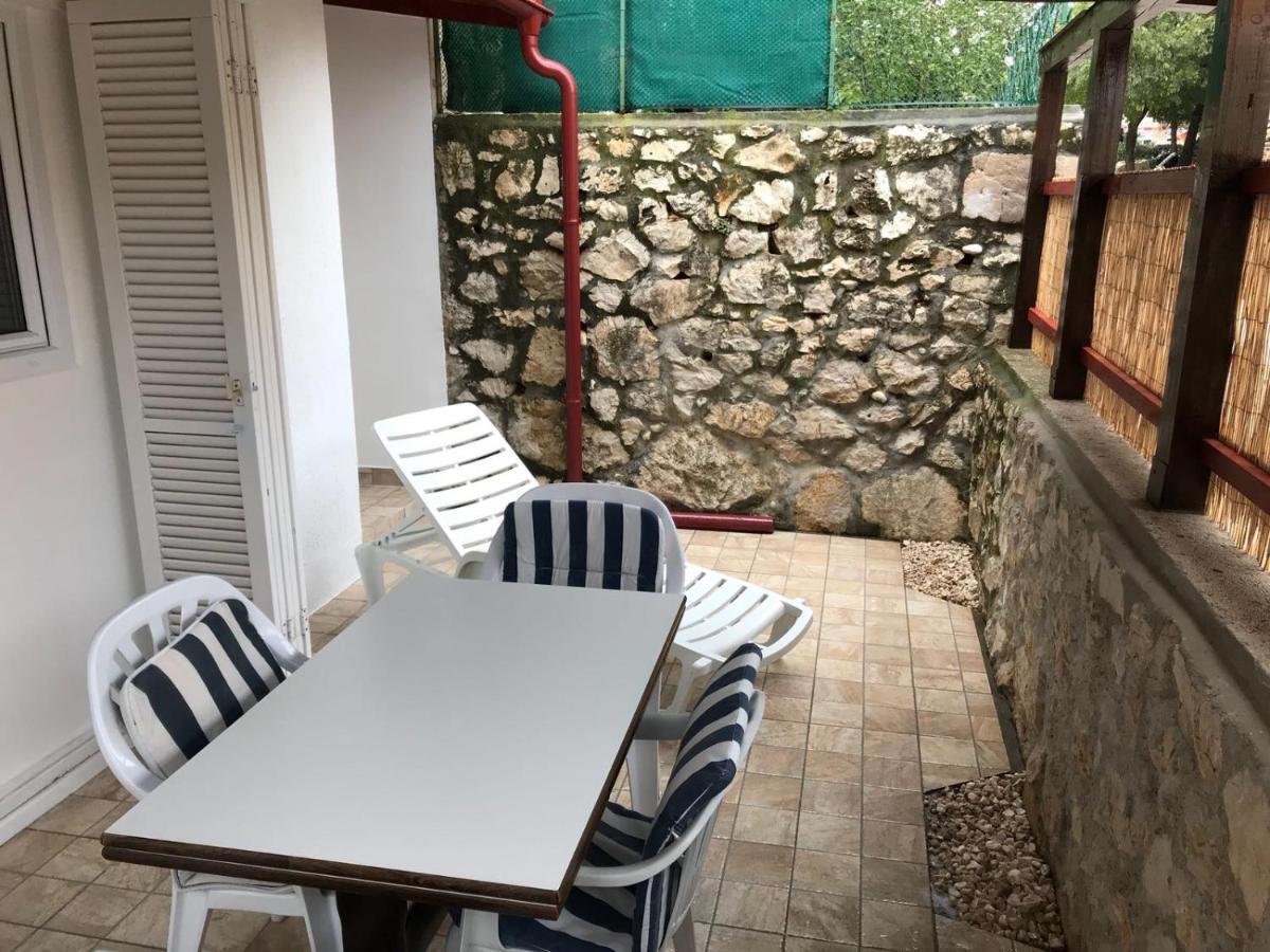 Jurisic Apartments Novalja Exterior photo